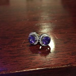 Purple stud earrings made by axiland